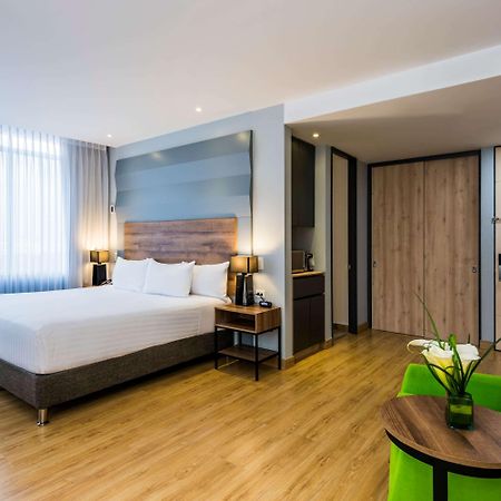 La Quinta By Wyndham Medellin Ξενοδοχείο Εξωτερικό φωτογραφία