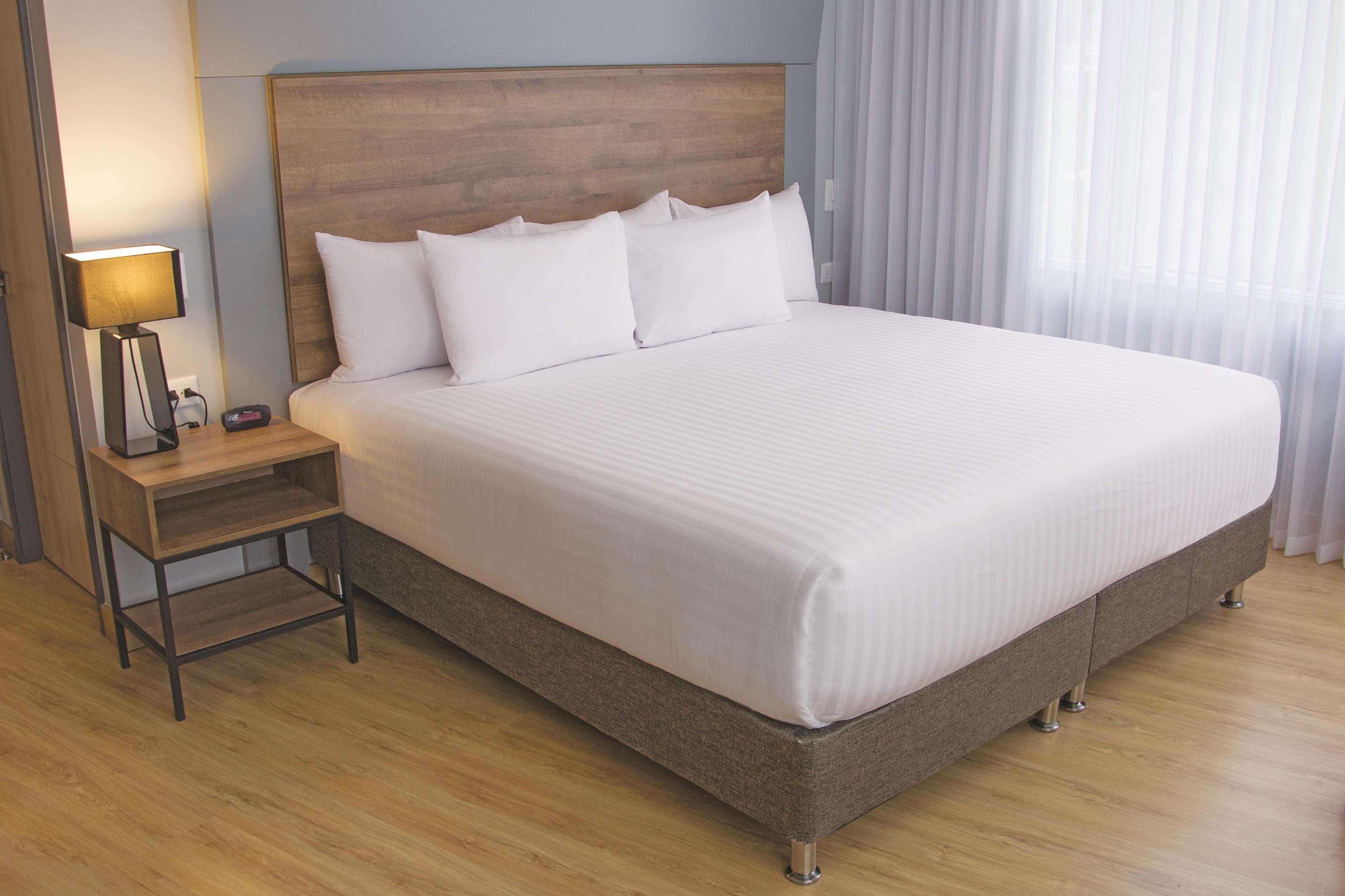 La Quinta By Wyndham Medellin Ξενοδοχείο Εξωτερικό φωτογραφία