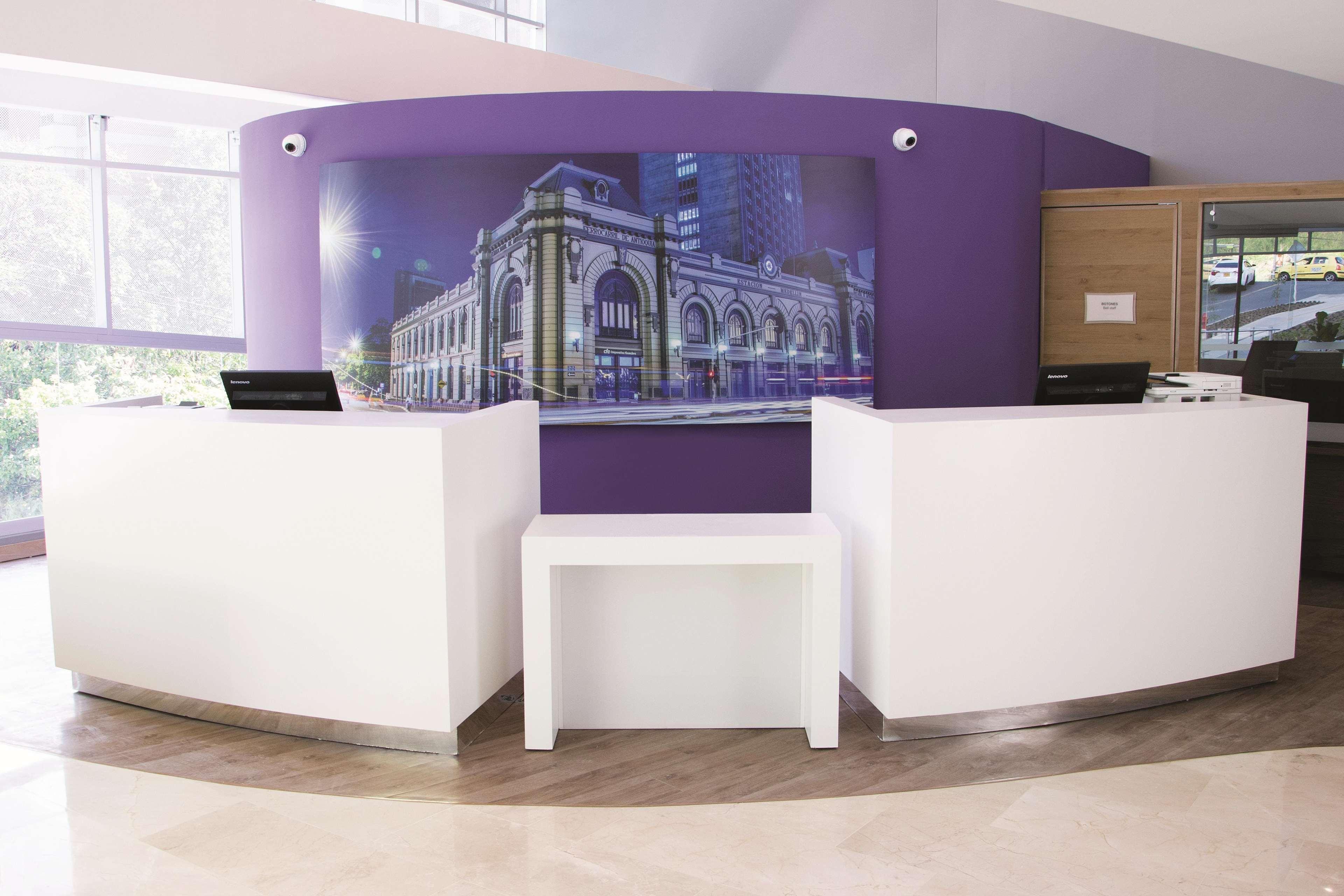 La Quinta By Wyndham Medellin Ξενοδοχείο Εξωτερικό φωτογραφία