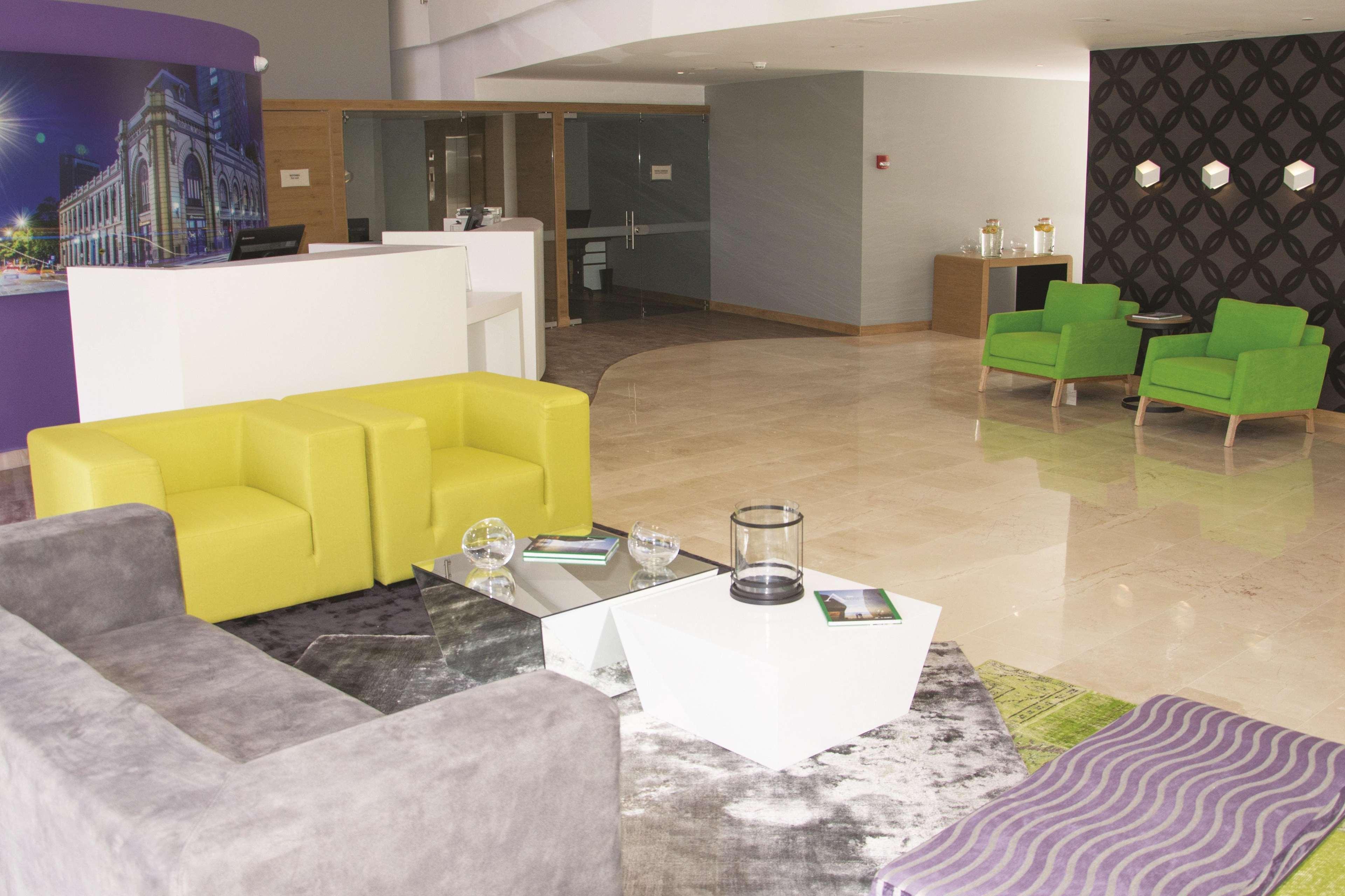 La Quinta By Wyndham Medellin Ξενοδοχείο Εξωτερικό φωτογραφία