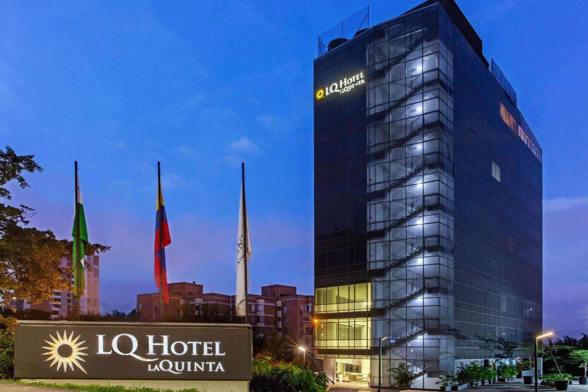 La Quinta By Wyndham Medellin Ξενοδοχείο Εξωτερικό φωτογραφία