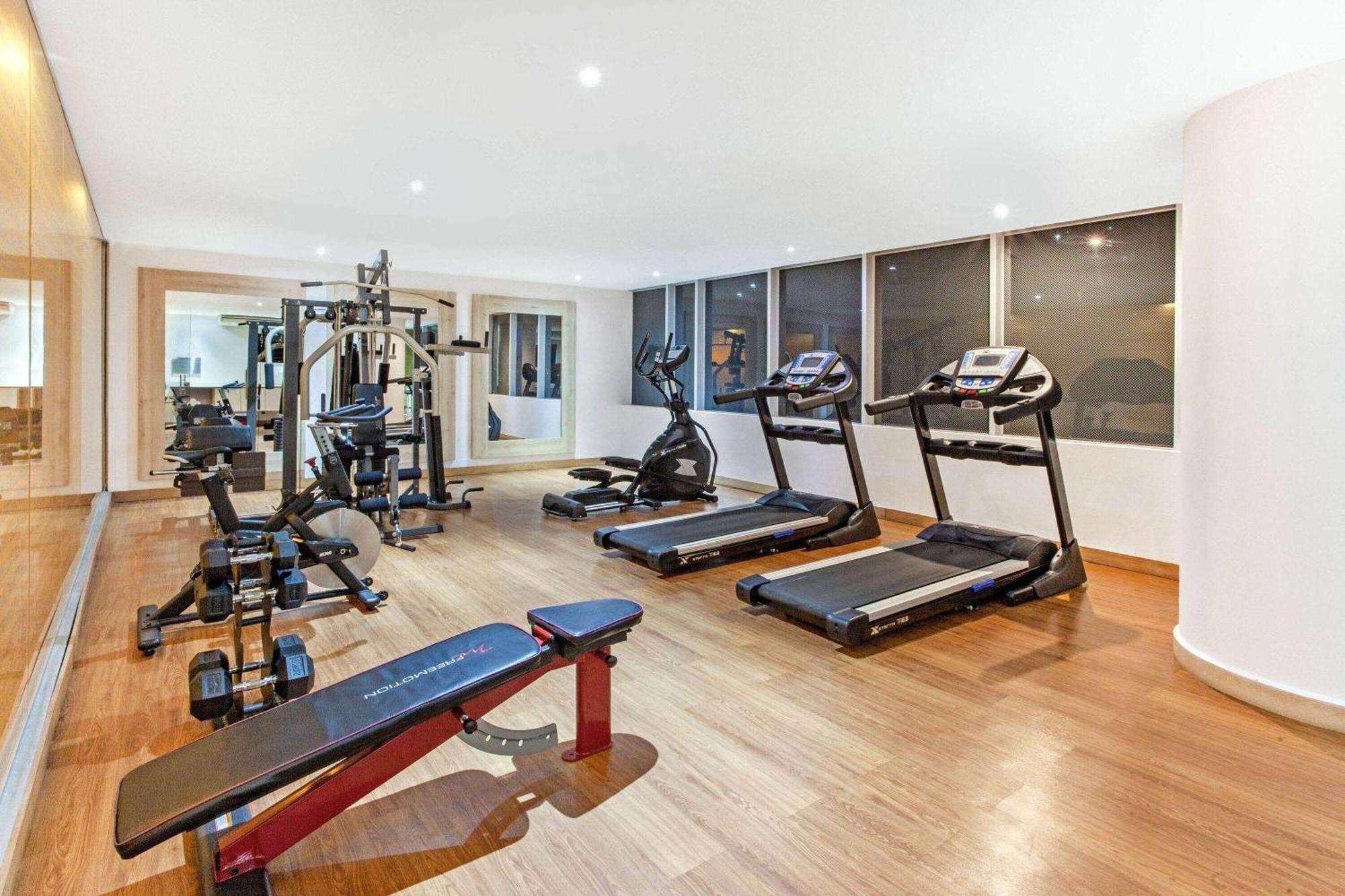 La Quinta By Wyndham Medellin Ξενοδοχείο Εξωτερικό φωτογραφία