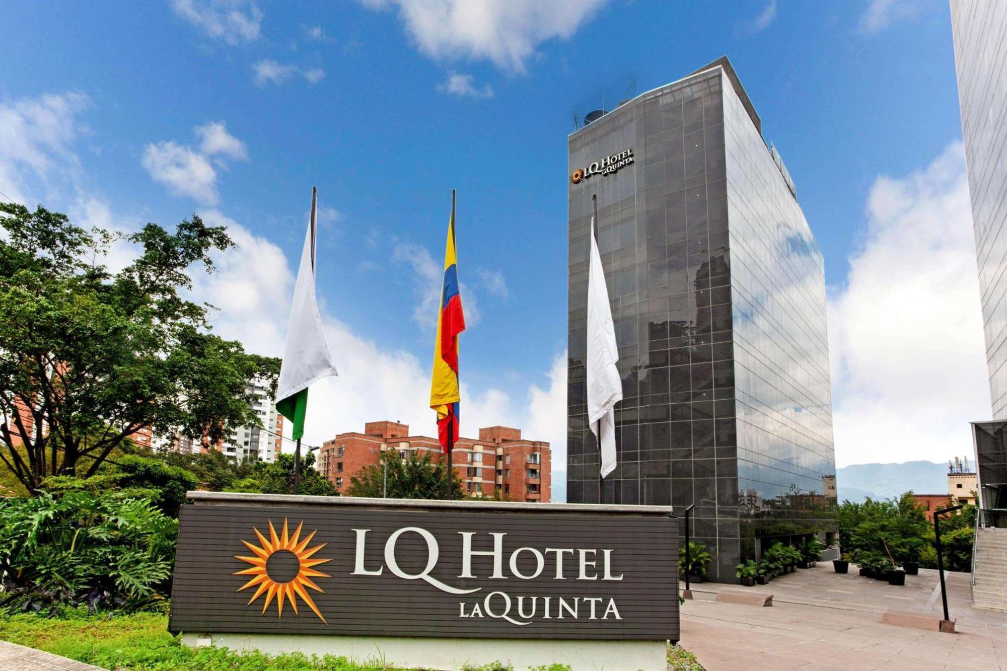La Quinta By Wyndham Medellin Ξενοδοχείο Εξωτερικό φωτογραφία